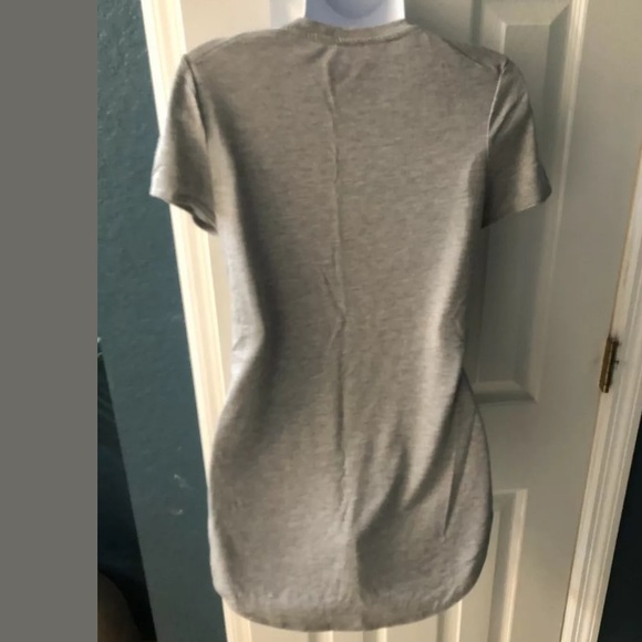 Hi Lo Energy Level Tee - Picture 5 of 5